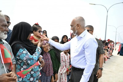 މަޑުއްވަރީއަށް އުފުލަންދޫ އަދި މީދުއަށް ތާވަތާ ދޭން ނިންމަވައިފި