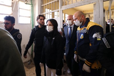 ފްރާންސާއި ޖަރުމަނުގެ ޚާރިޖީ ވަޒީރުން ސޫރިއާގެ އާ ލީޑަރާ ބައްދަލުކުރައްވައިފި