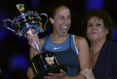 އޮސްޓްރޭލިއަން އޯޕަންގެ އަންހެން ޗެމްޕިއަންކަން ކީސް ހޯދައިފި