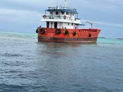 ނިލަންދޫ ފަރަށް އެފްއެސްއެމްގެ ތެޔޮ ބޯޓެއް އަރައިފި