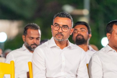 މަސްވެރިންނަށް 48 ގަޑިއިރުތެރޭ ފައިސާދޭ ވާހަކަ ސަރުކާރުން ދައްކަނީ ހަގީގަތް އޮޅޭގޮތަށް: ނާޒިލް