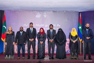 ސިޓީއެއްގެ ދަރަޖަ ނުދެނީސް، ތިނަދޫ މޭޔަރާއި ކައުންސިލަރުން ބޮޑު މުސާރަ ނެގިކަމަށްބުނެ މައްސަލައެއް