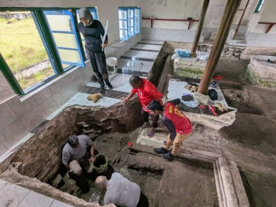 ކާށިދޫ ބާ ހުކުރު މިސްކިތާ ގުޅޭ ދިރާސާތައް ފަށައިފި