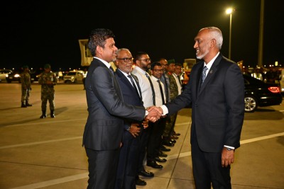 ރަސްމީ ދަތުރުފުޅެއްގައި ރައީސް އެސްޓޯނިއާއަށް ފުރާވަޑައިގެންފި