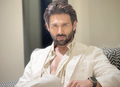 ކާތިކް ހުރީ ހުސްކޮށް، ބުނީ ބައިވެރިއަކު ހޯދަން ވަގުތު ނުވާކަމަށް