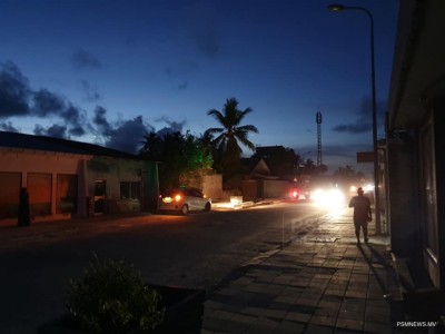 އައްޑޫ ސިޓީގެ ގުޅިފައިވާ ރަށްތަކުން ކަރަންޓު ކެނޑޭތާ ހަފުތާއެއް، ހައްލެއް ނުލިބޭ