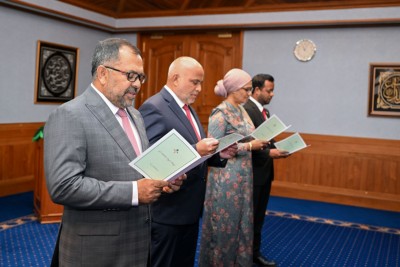 އަލުން އައްޔަނުކުރި 4 ވަޒީރުންނަށް މަޖިލީހުގެ ކޮމިޓީން ރުހުން ދީފި