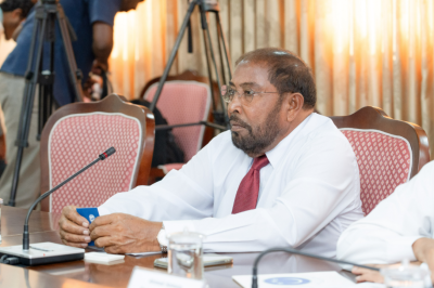 ސަބްސިޑީ ކަނޑާލުމުން ދަތިވާނެ، ނުކަނޑާ ވެސް އިގުތިސާދު ރަނގަޅު ކުރެވޭނެ: ގާސިމް