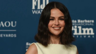 ސެލީނާ ބުނަނީ އެމިލިއާ ޕެރޭޒްއަށް ފާޑު ކިޔަސް ހެޔޮކަމަށް