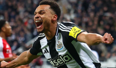 ކަރަބާއޮ ކަޕްގެ ފައިނަލުން ނިއުކާސްލް ޖާގަހޯދައިފި