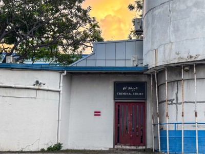 ސާވާއަށް މައްސަލައެއް ދިމާވެ، ކްރިމިނަލް ކޯޓުގެ 80 އިންސައްތަ ޝަރީއަތްތައް ހުއްޓިފައި