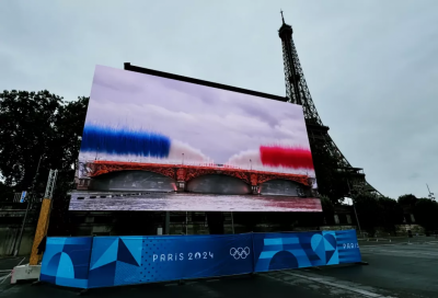 ދުނިޔޭގެ އެންމެ ބޮޑު މޯބައިލް ލެޑް ސްކްރީން ތަޢާރަފުކޮށްފި