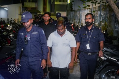 ރެއިޑު އޮޕަރޭޝަނެއް ހިންގައި، ނުގަވައިދުން އުޅުނު ފަސް ބިދޭސީއެއް އިމިގްރޭޝަންގެ ބެލުމުގެ ދަށަށް