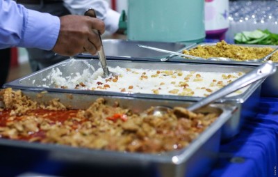 ޙަލާލު ތަކެތި ޙަރާމް މަގުން ނުކާށެވެ!