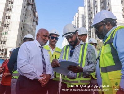 މިނިސްޓަރު ހައިދަރުގެ ދެމަފިރިންނަށް ވެސް ފްލެޓު ލިބިއްޖެ!