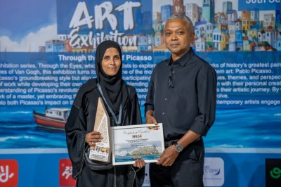 ދަރިފުޅަށް ވެދިން އެހީއާއެކު ވިދުވައިލީ އައިޝާގެ ހުނަރު