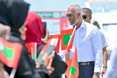 އަޒުމަކަށް ވާންވީ ދީނަށް އަމަލުކުރާ، ދިވެހީންގެ ސިފަތަކަށް ގަދަރުކުރާ މީހަކަށް ވުން: ރައީސް