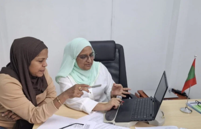 އަޒްމިރަލްދާގެ ވަކީލަށް ފުރުސަތު ނުދިނުމުން ކުރީގެ ދެ ބަންޑާރަނައިބުންގެ ފާޑުކިޔުން