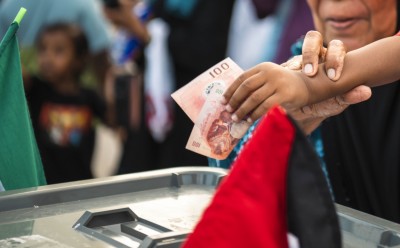 ޞަދަޤާތް ދޭ މީހާއަށް ހުރި ބައެއް ފައިދާ