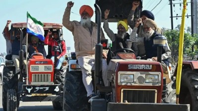 އަހަރަކަށްވުރެ ގިނަ ދުވަހު މުޒާހަރާކުރި އިންޑިއާ ދަނޑުވެރިން ހައްޔަރުކޮށްފި