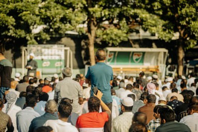 ނަމާދު ނުކޮށް ރޯދަހިފޭ ނަމަ، ތައުބާ ވާށެވެ.