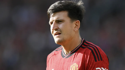 މެގުއާގެ ލަނޑާއެކު ފަހަތުން އަރައި، ޔުނައިޓެޑް ސެމީ ފައިނަލަށް