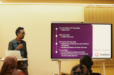 ޓްރޭޑިއަންގެ ފުރަތަމަ ފިޔަވަހި އިފުތިތާހުކޮށްފި