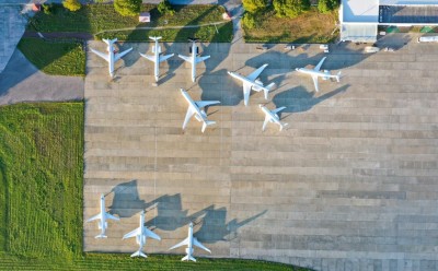 އިމާރާތެއް ހުސްނުކުރެވި ގަން އެއާޕޯޓު މަޝްރޫއު ލަސްވަނީ، ރެނާޓަސްއަށް ބަދަލުދޭން ޖެހިދާނެ