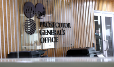 ޖިންސީ ފުރައްސާރައިގެ މައްސަލައެއްގައި ދެ ޕްރޮސެކިއުޓަރަކު ސަސްޕެންޑުކޮށްފި