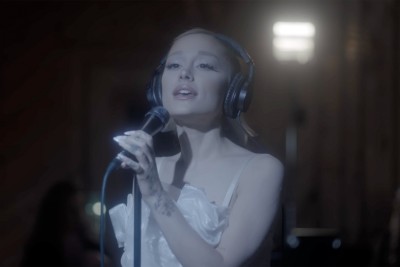 އާރިއާނާގެ އާ ލަވަތަކަށް ތަރުހީބު އޮހެނީ