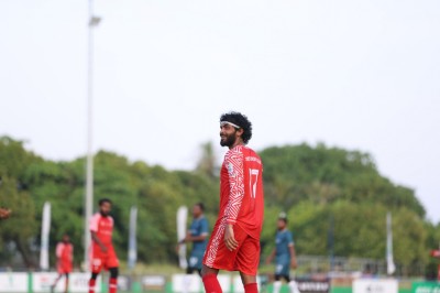 ވެލިދޫ އަތުން ކޮމެޓްސްއަށް ބޮޑު މޮޅެއް!