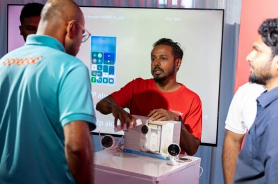 އުރީދޫ ސުޕަނެޓު ކަނެކްޝަނަކާއެކު ސްމާޓް ހޯމް ޑިވައިސް ހިމެނޭ އޮފާއެއް