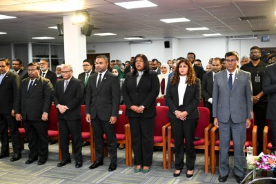 ސުޕްރީމް ކޯޓުގެ ތިން ފަނޑިޔާރުން ސަސްޕެންޑުކުރި ގޮތާމެދު އދ. އިން ކަންބޮޑުވުން ފާޅުކޮށްފި