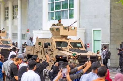 އިގުތިސާދީ ގޮތުން ދަތި ނަމަވެސް ޓޭންކަރުތައް ކޮންމެހެން ގަންނަންޖެހޭ: ޣައްސާން