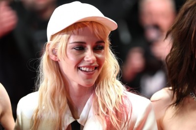 ކްރިސްޓެން ސްޓުވާޓް އުފެއްދި ފުރަތަމަ ފިލްމު ދައްކާލައިފި