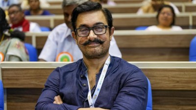 ފިލްމުތަކުގެ ވިޔަފާރި ދަށް ވަނީ ޑިޖިޓަލް ޕްލެޓްފޯމަށް ފިލްމުތައް ދޫކޮށްލާތީ: އާމިރު ޚާން