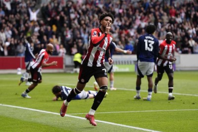 ޔުނައިޓެޑް ލީގުގައި 16 ވަނަ މެޗުން ބަލިވެއްޖެ