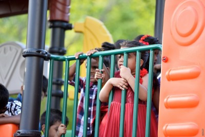 ދިވެހީންނަށް ގިނައިން ދަރިން ހޯދޭނީ ފައިސާގެ އެހީ ދޭނަމަ: ދިރާސާ