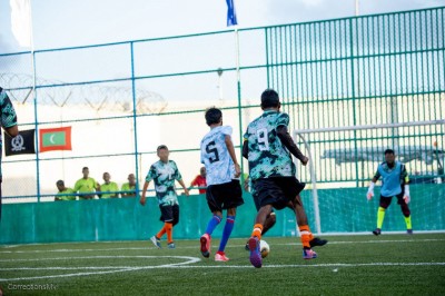 ގައިދީންގެ މެދުގައި އެކުވެރިންކަން އާލާކުރުމަށް، މާފުށީ ޖަލުގައި ފުޓުބޯޅަ މުބާރާތެއް ފަށައިފި