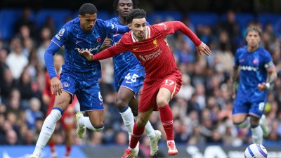 ލީގު ކާމިޔާބުކުރުމަށް ފަހު ޗެލްސީ އަތުން ލިވަޕޫލް ބަލިވެއްޖެ