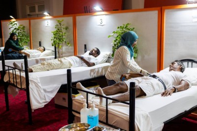 ސަން ސިޔާމް ގުރޫޕުން ލޭ ހަދިޔާކުރުން: ފުރަތަމަ ހަރަކާތް އޮޅުވެލީގައި