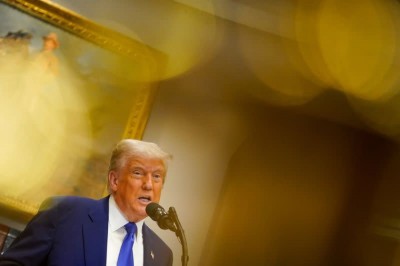 އިގްތިސާދީ ގިނަ އެއްބަސްވުންތަކަކާއެކު ޓްރަމްޕް ގަލްފަށް