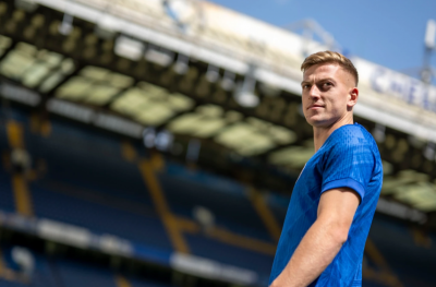 30 މިލިއަން ޕައުންޑުގެ އަގަކަށް ޑެލަޕް ޗެލްސީއަށް ސޮއިކޮށްފި