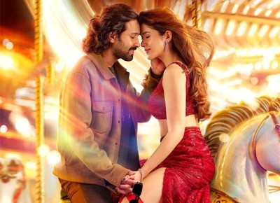 ޝަނާޔާގެ ފުރަތަމަ ބޮލީވުޑް ފިލްމުގެ ޕޯސްޓަރު ދައްކާލައިފި