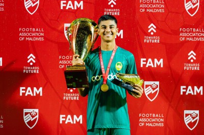 އިލާންގެ ހުނަރަށް ސާބަސް، ބޭނުންވަނީ ކުރިމަގުގެ އުންމީދެއް