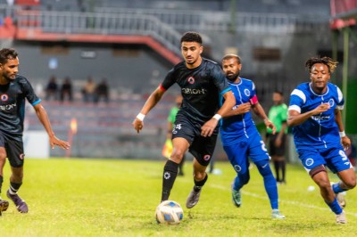 ފަހުވަގުތު ނިއު ރޭޑިއަންޓް އަތްދަށުކޮށް އޮޑި ފައިނަލަށް