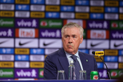 އެންޗެލޯޓީގެ ކޯޗުކަމުގެ ދަށުން ބްރެޒިލް ކާމިޔާބު ކުރި ފުރަތަމަ މެޗާއެކު ވޯލްޑް ކަޕަށް