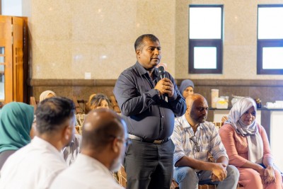 ދިވެހިބަސް އޮތީ ކުއްލި އެހީތެރިކަން ބޭނުންވާ ހާލަތުގައި: މިނިސްޓަރު