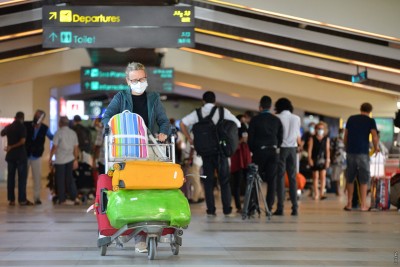 ބަންދާ ދިމާކޮށް ބާރުބޮޑުވުމުން ކުރިއާލާ އެއާޕޯޓަށް ދާން އެދިއްޖެ