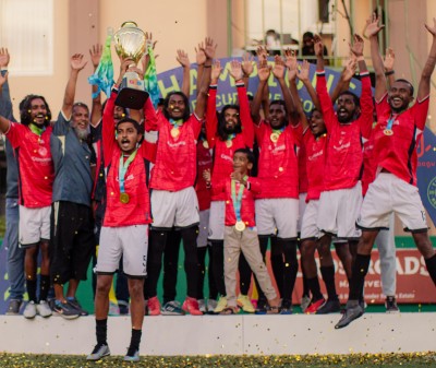 ޓެކާސް ސައުތު ކާފު ޒޯނުގެ ޗެމްޕިއަންކަން ދަ މެރީނާއަށް